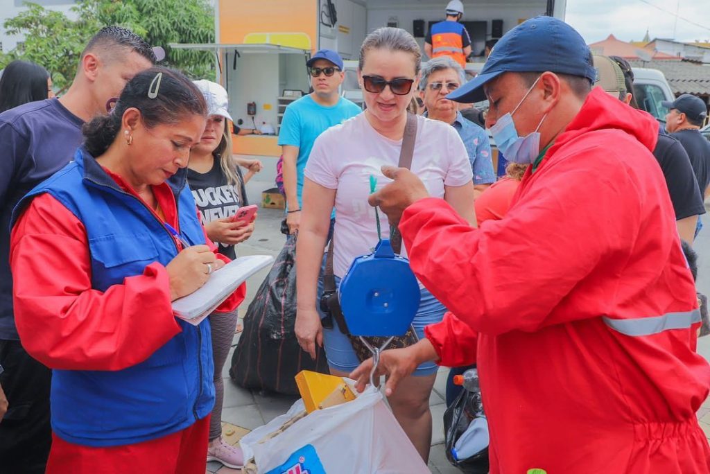 Arca Continental extendió su programa de reciclaje DAR en Portoviejo