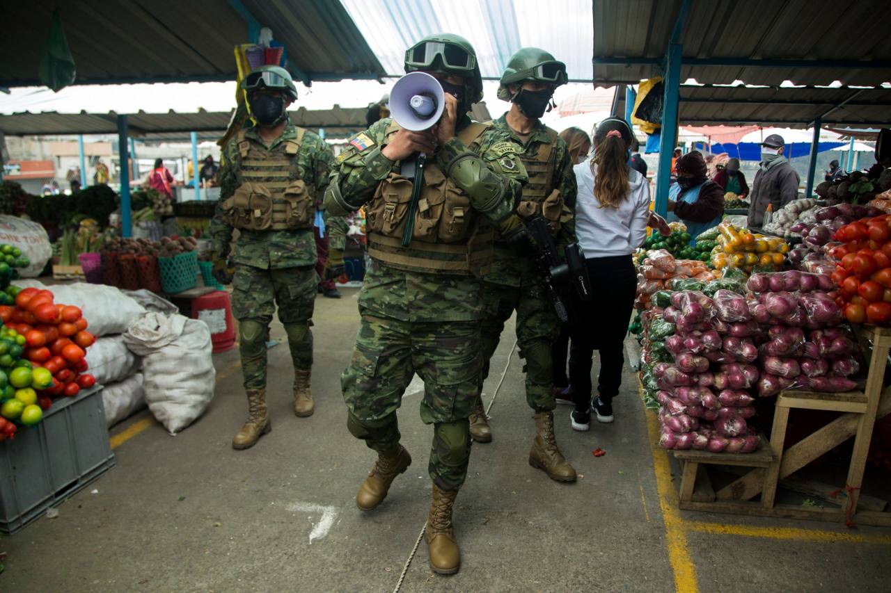 militar mata a jovenes colombia
