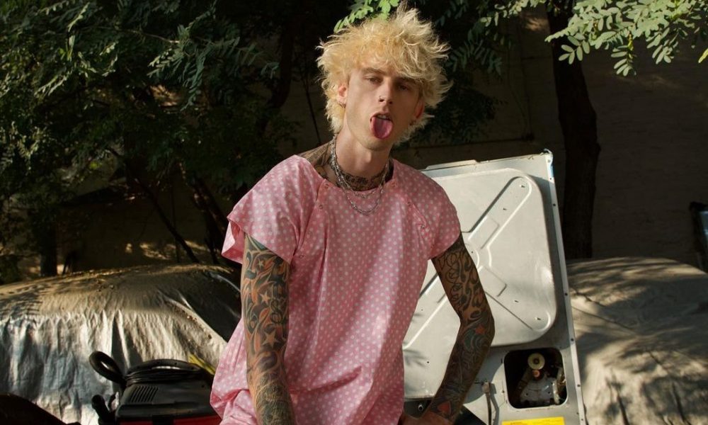 corte de pelo mgk en vela