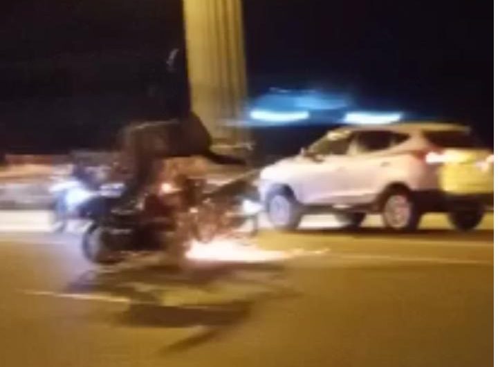 Motociclista muere en una carrera clandestina en Quevedo