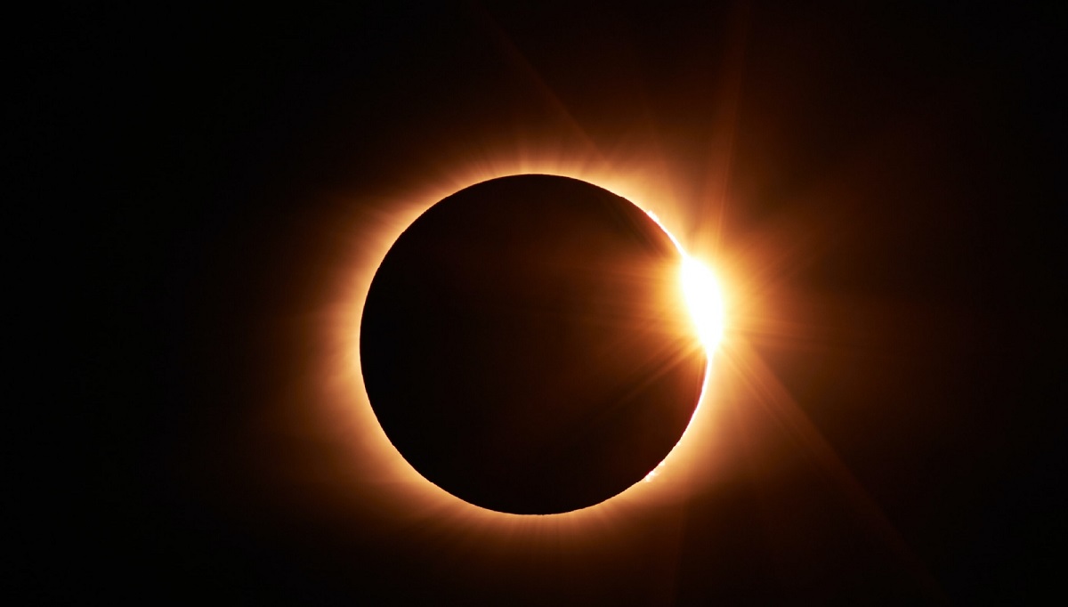 horóscopo eclipse solar anillo de fuego