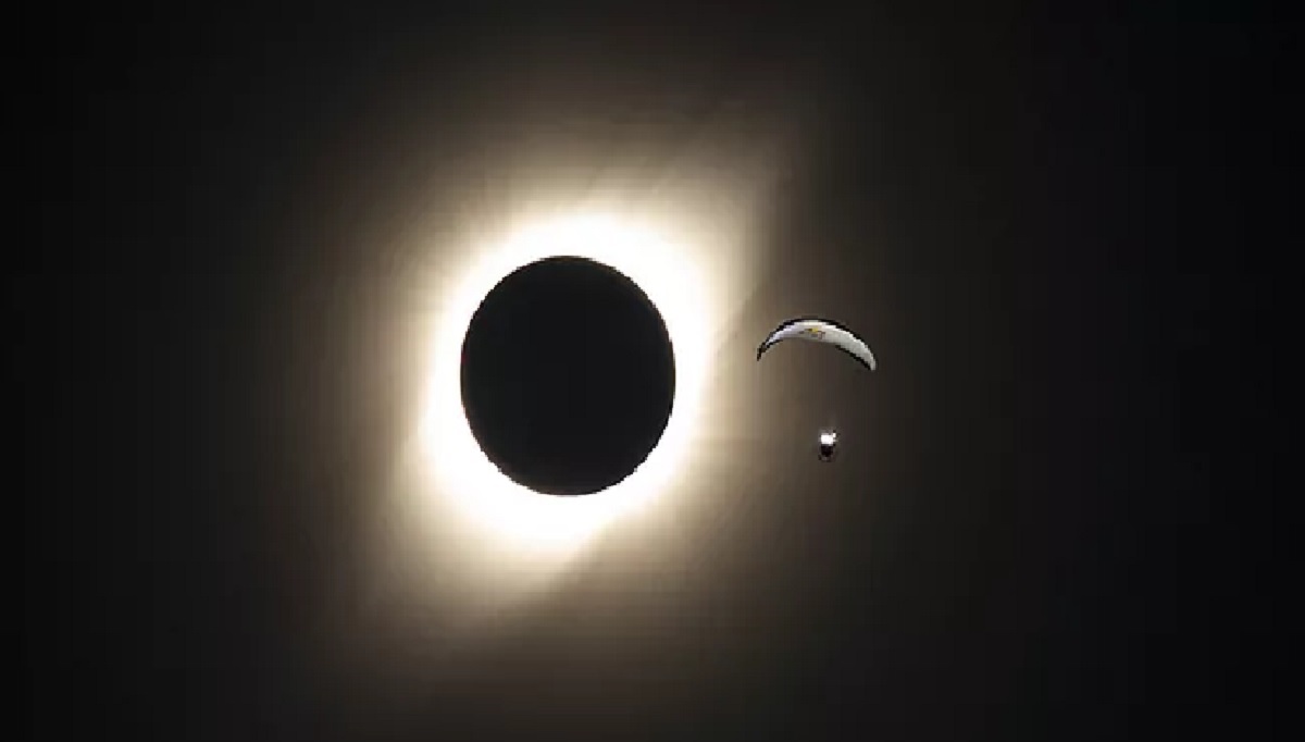 eclipse solar anillo de fuego