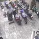prende fuego a una moto