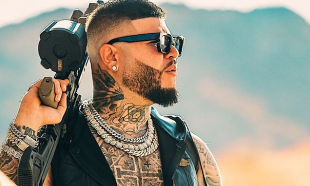 ¿Qué le pasó a Farruko en su vuelo hacia los Latin AMAs 2022?