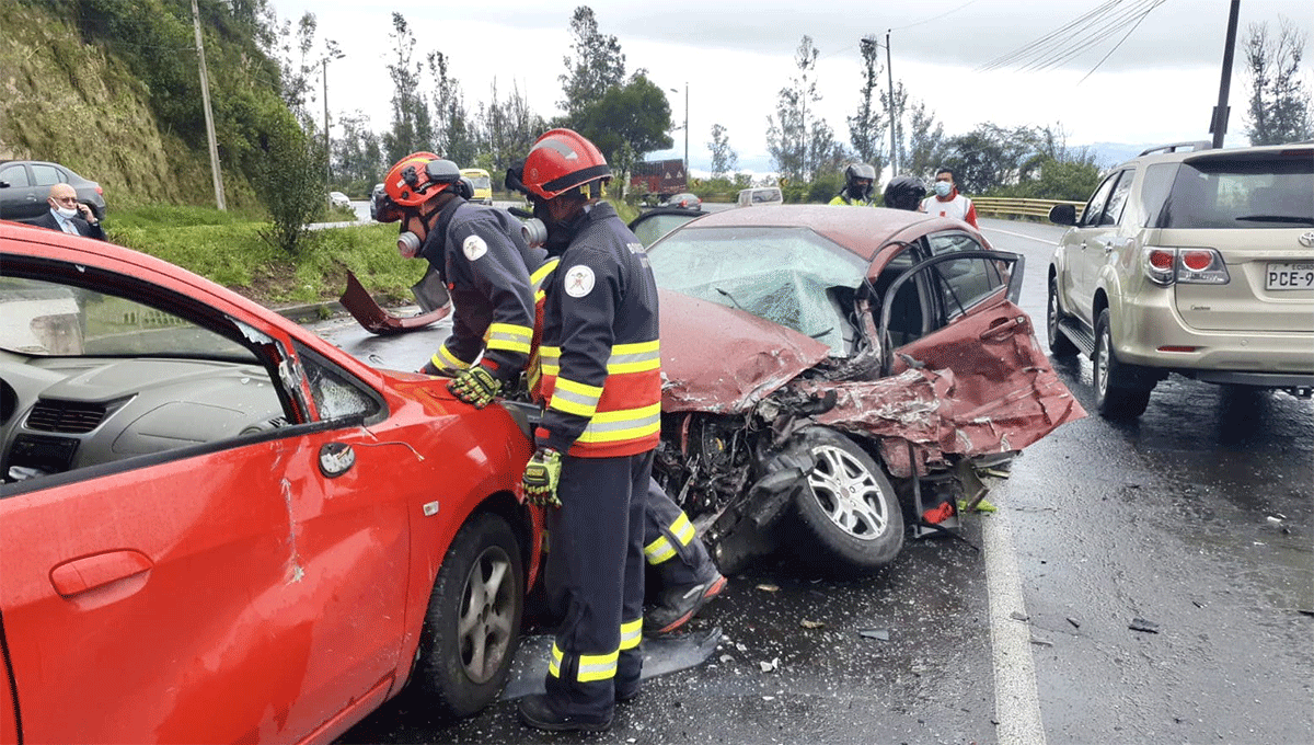 ¿Qué sabe de los accidentes en la avenida Simón Bolívar de Quito?