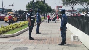 requisitos para ser agente metropolitano de guayaquil