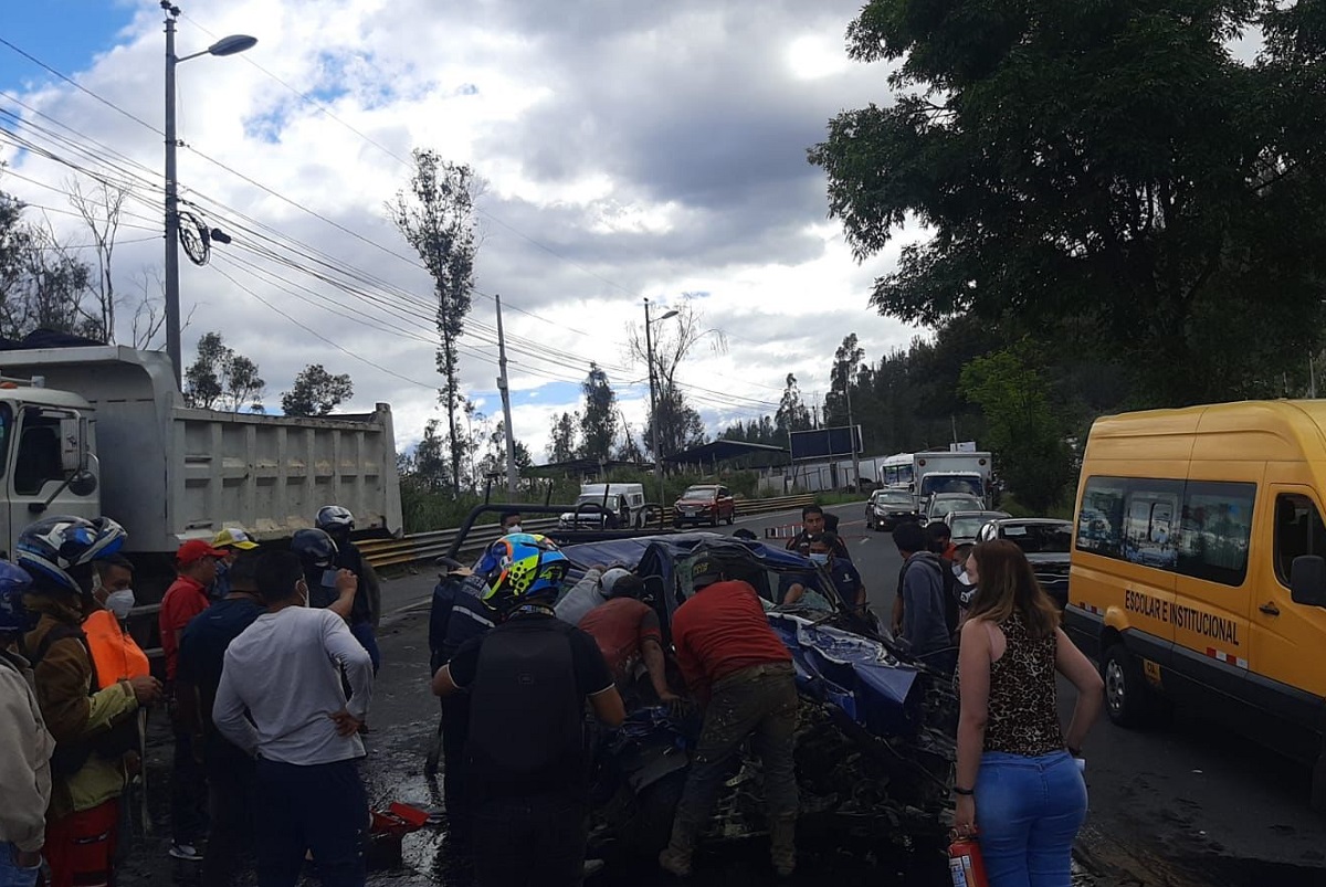 accidente avenida Simón Bolívar