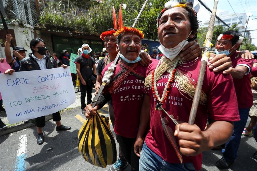 pueblos indígenas ecuador
