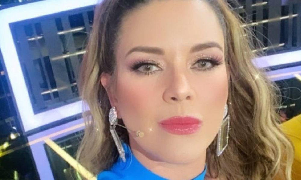 Alicia Machado capta un tiburón frente a su casa ¿Dónde vive? (VIDEO)