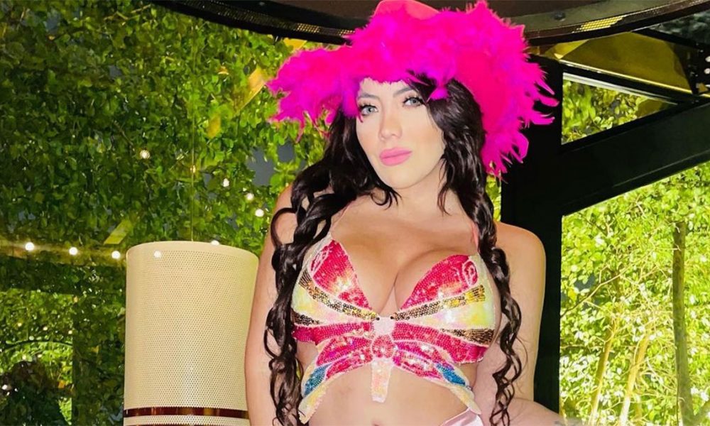 Nathalie Carvajal Las 5 Fotos En Micro Bikini De La Exchica Reality