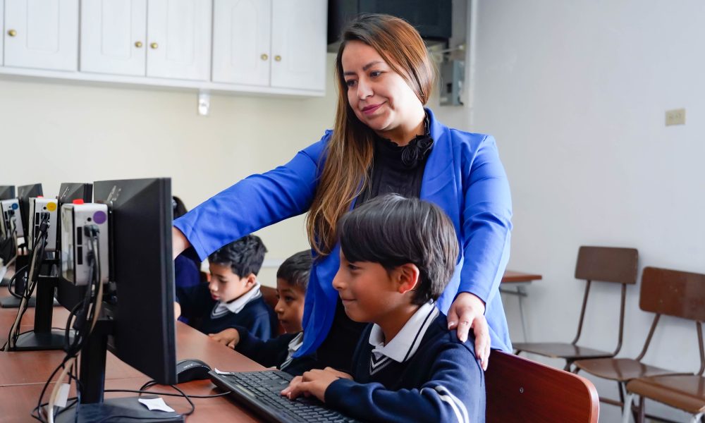 Así puedes acceder a la educación virtual a distancia en Ecuador